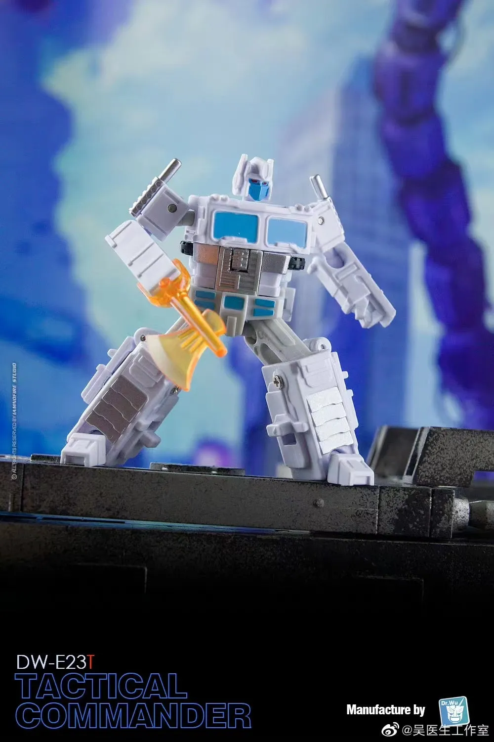 Dr.Wu & Mechanic Studio Extreme Warfare DW-E23T DWE23T Tactical Commander (Ultra Magnus) Legends Class ( Toy Color Version)